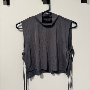 AKIRA GRAY TOP